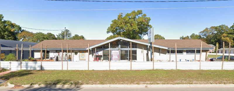 Garys Restaurant (The Chamber Bar & Grill, White Sands Restaurant) - 2019 Street View (newer photo)